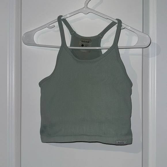 acta Tops - ACTA cropped razorback workout tank size large